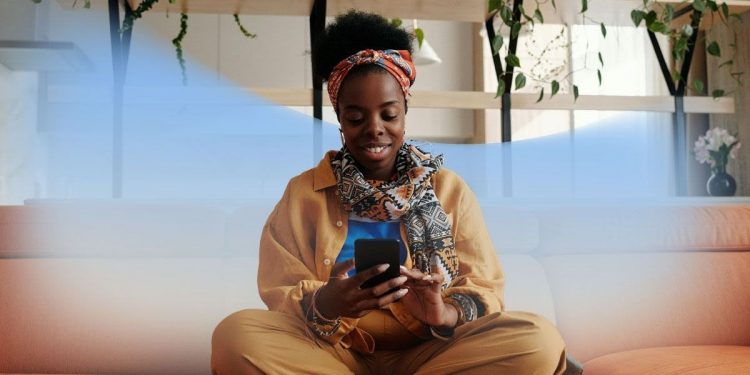 Smartphone User, Internet, edtech, healthtech, telecom subscriber, mobility, e-hailing | for Women