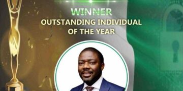 Dr Obadare Wins CSEAN’s first Cybersecurity Outstanding Individual Award 2022