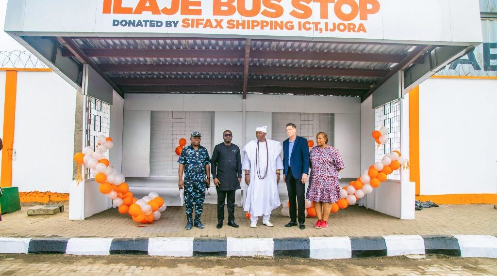 SIFAX ICT Donates Bus Stop to Ijora