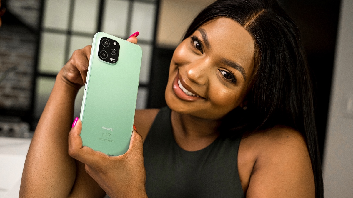 How to use the HUAWEI nova Y61 with its Impressive Camera Features ...