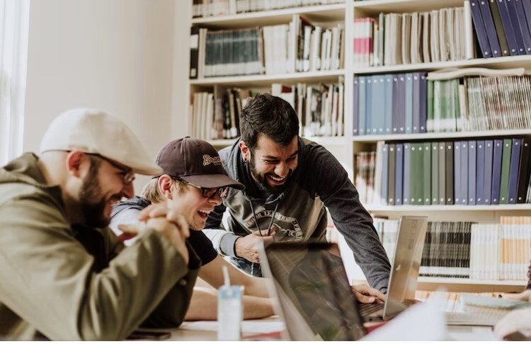 Innovative Ways Small Businesses Can Attract Customers and Talent