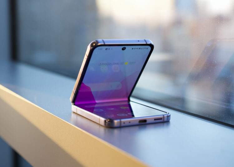 Samsung Galaxy Z Flip4