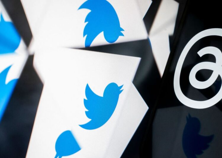 Twitter Allegedly Blocks Links to Instagram's Threads