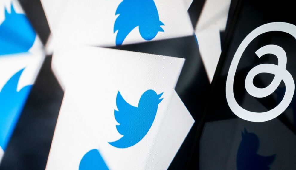 Twitter Allegedly Blocks Links to Instagram's Threads