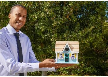 Empowering Real Estate Agents in the Digital Era