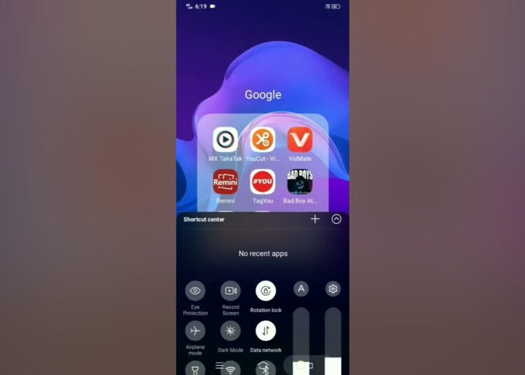 Remini AI photo editing App
