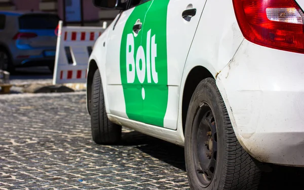 Uber vs Bolt: Who Wins the Nigeria Ride-Hailing Market Penetration Race?