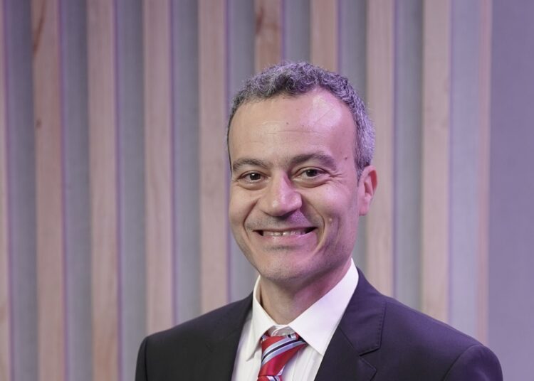 Meeting Capacity Challenges in African Mobile Networks with E-band and Long Haul Solutions