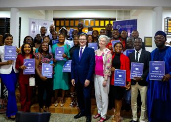 127 Nigerians Receive UK Chevening and Commonwealth Scholarships