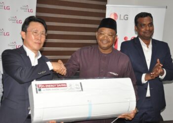 LG Electronics Donates Healthcare Equipment to FMC Abuja