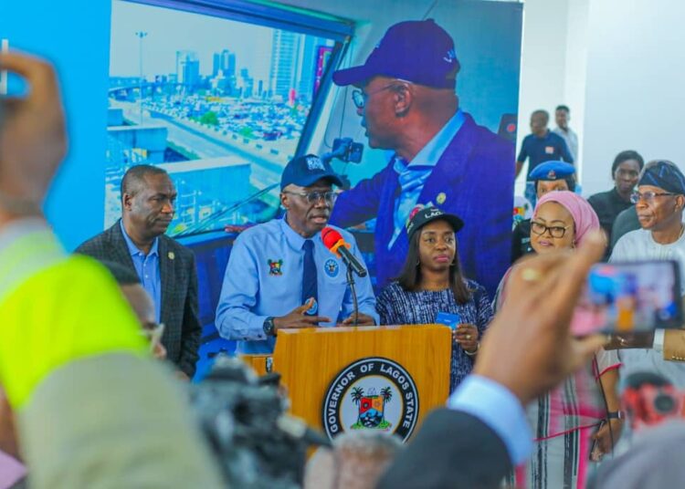 Sanwo-Olu at Lagos Blue Line train (1)