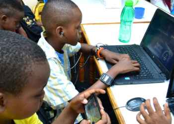 Teens online at ngTeenCyberFest