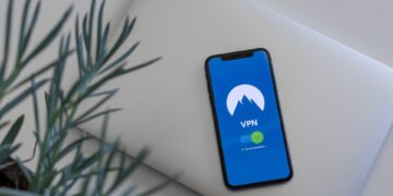 Six Signs You Might Need a VPN for Secure Online Activities