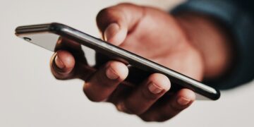 Cybersecurity Measures for Mobile Devices by Gettyimages