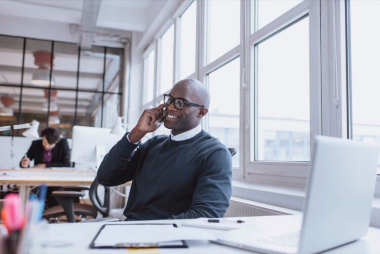 We favour our right ear when answering calls by GettyImages-472347382