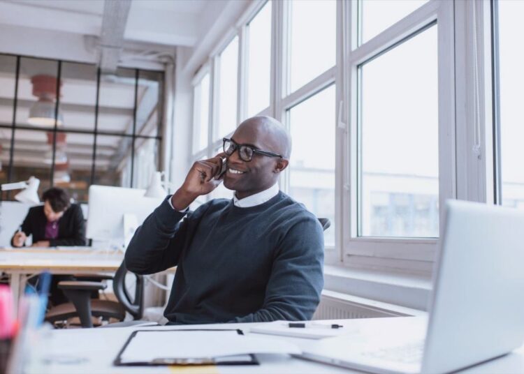 We favour our right ear when answering calls by GettyImages-472347382