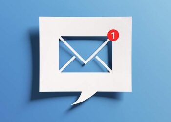 email vs messenger