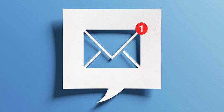 email vs messenger