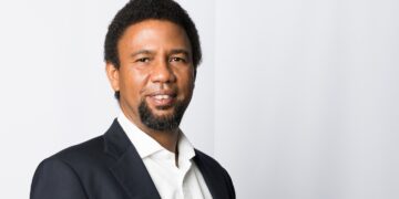 Karl Toriola - MTN Nigeria to check tower contracts, MTN EDGE Certificate