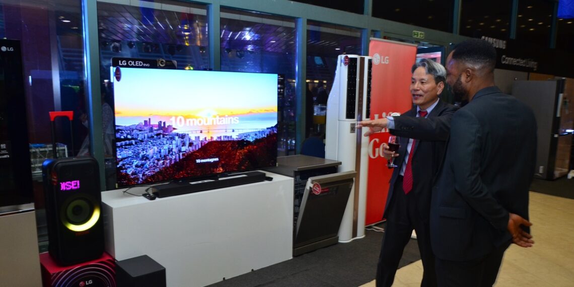 LG StandByMe TV