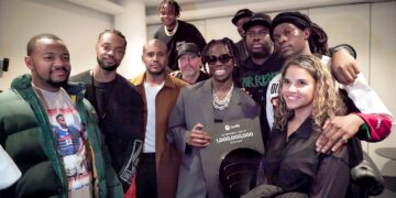 Rema Receives Spotify 1 Billion Streams Plaque