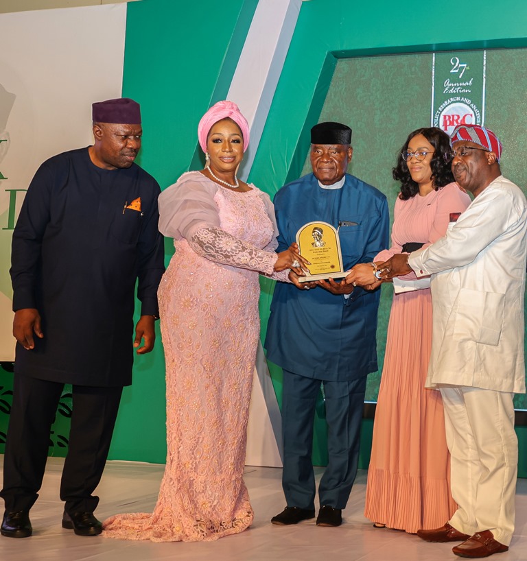 Taiwo Afolabi Zik Prize award