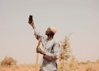 Broadband in Nigeria, Internet users, Smartphone, connectivity | ZTE and MNOs