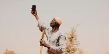 Broadband in Nigeria, Internet users, Smartphone, connectivity | ZTE and MNOs