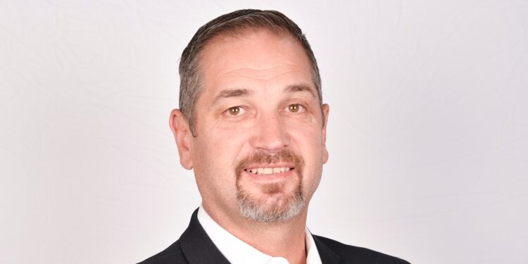 CIOs report by Dean Wolson Lenovo, new server