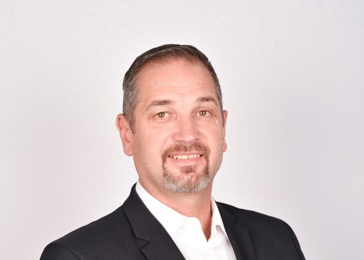 CIOs report by Dean Wolson Lenovo, new server