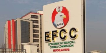 EFCC, Online Scam, internet fraudsters, Yahoo Boys, Freeze Accounts, TStv