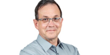 THEO VAN ZYL writes on GEO to LEO