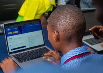 Digital Education Market | elearning - edtech - student - online learning student - Photo by RISE