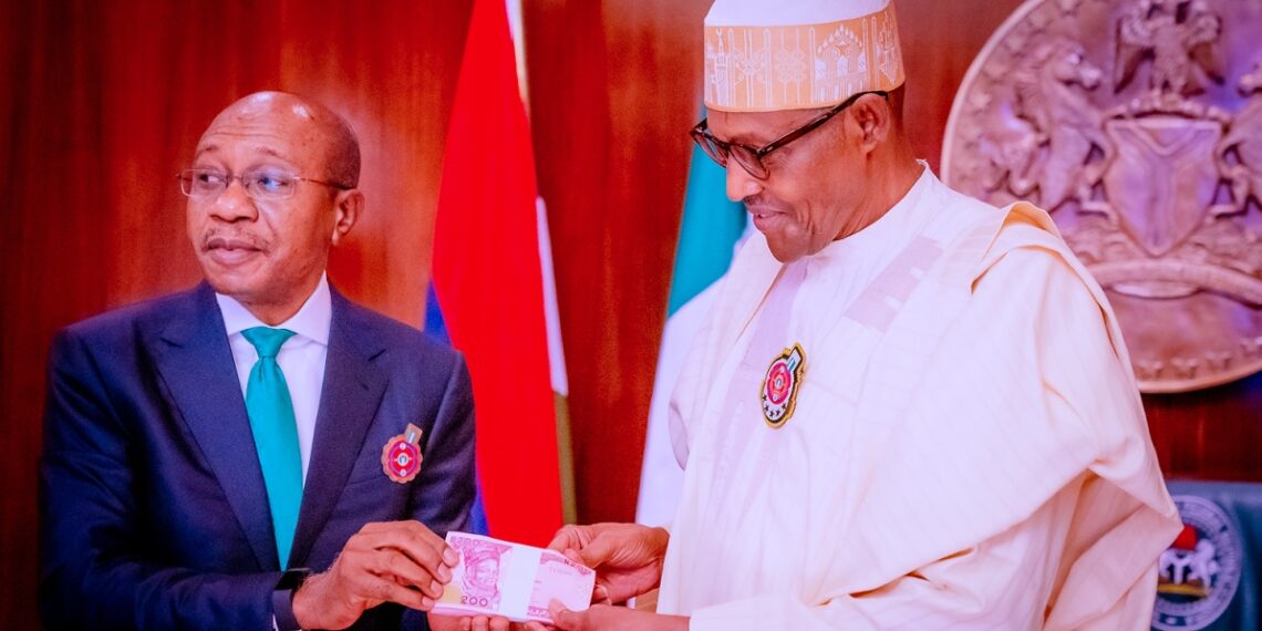 Emefiele and Buhari New Naira Notes