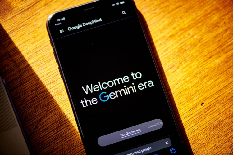 Google's AI Chatbot Gemini Raises Privacy Concerns with Data Retention Strategy