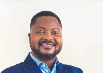 ZOHO and Apps: Agentic AI and Business, Collaboration and Productivity Trends, Data Analytics and SMBs Business Apps by Kehinde Ogundare