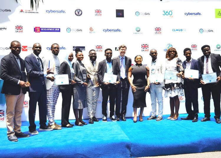 Cybersafe foundation IWD DigiGirls Hub Awards