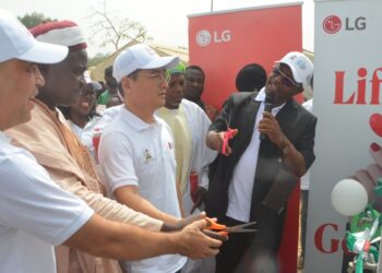 LG Electronics donates to Gugu community in Abuja