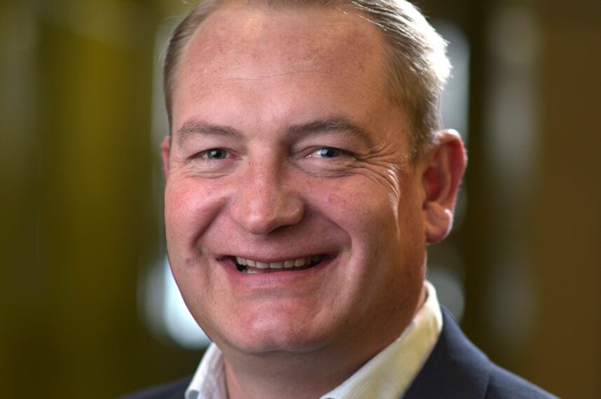 Banks and Customers by Dean Baker, Squad Lead, BFSI from Infobip