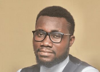Oluwaseyi Fatunmole: Nigerian Invest on Technology and UX Design