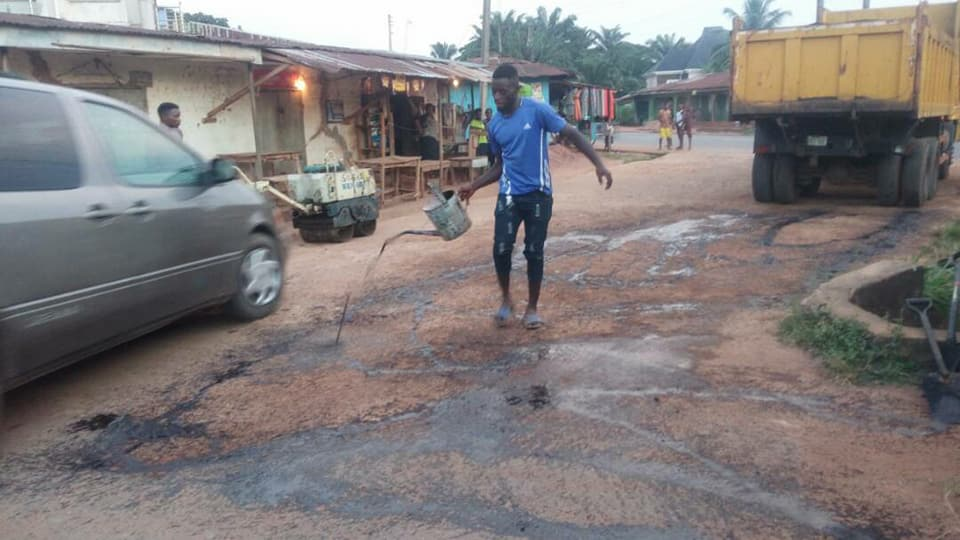 Design Thinking - Anambra youth working to cover Potholes