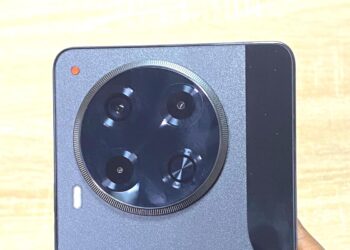 TECNO CAMON 30