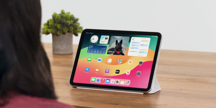 Apple Launches Accessibility Features For Users with Physical Disabilities to Control iPad, iPhone with Their Eyes