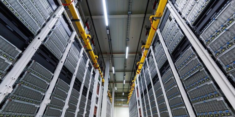 Microsoft and G42 to Build Geothermal-Powered Data Centres in Kenya | Africa | Allianz Commercial Report