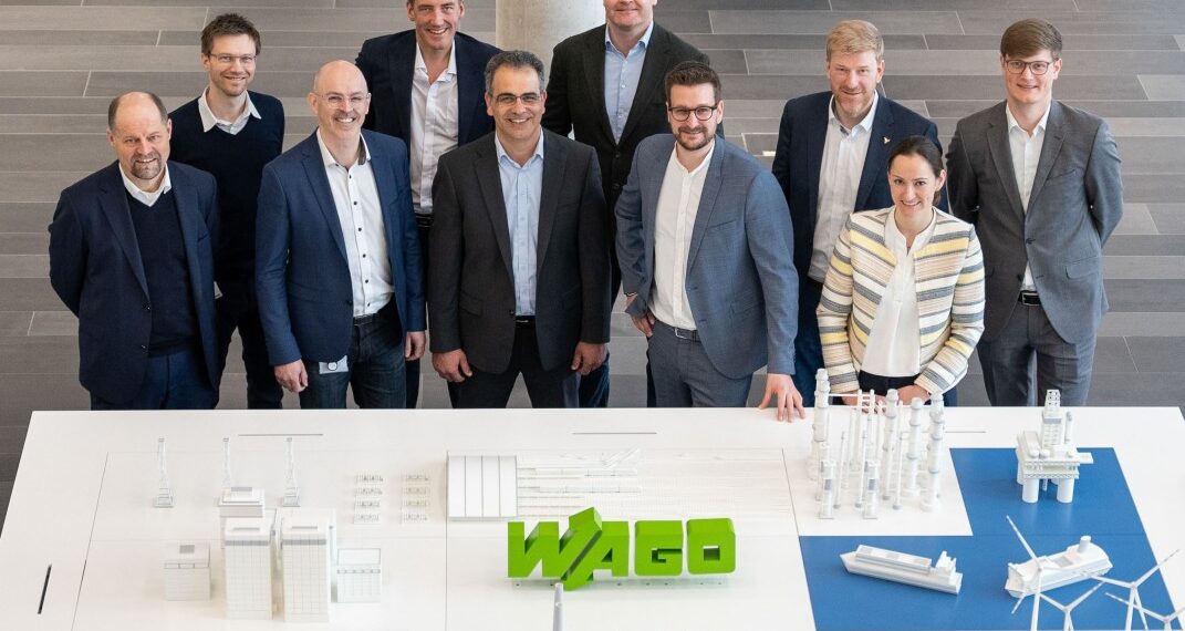 group picture of WAGO and Radiflow