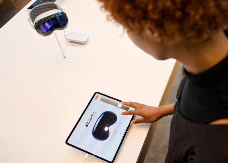 Apple Vision Pro Expands Availability Internationally Beyond US