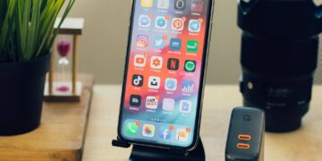 Crowded Mobile apps market by pexels