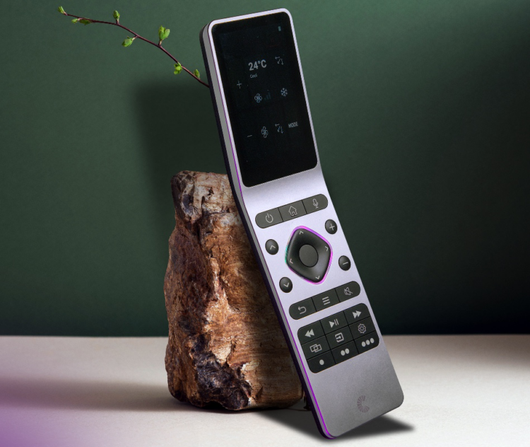 Haptique RS90: All-in-One Remote for Smart Living