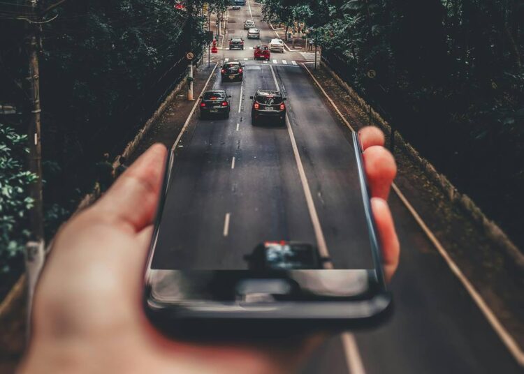 Mobile IP and GSM by Pexels -Bertellifoto Grafia - Product design