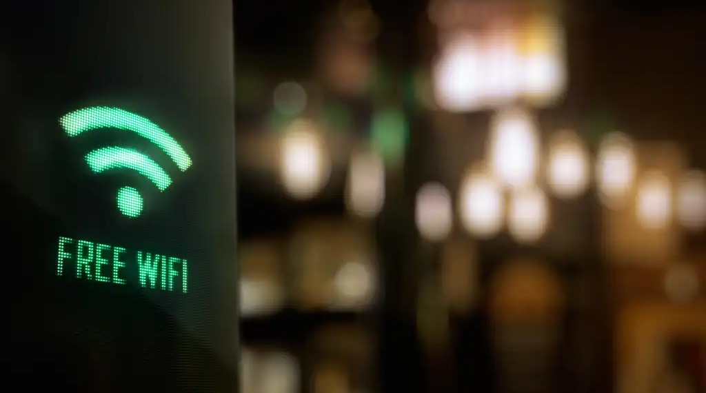 Public Wi-Fi (IMAGE Credit: Shutterstock)